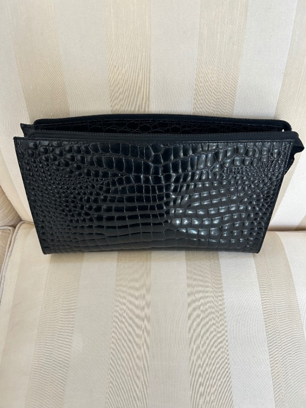 ITALIAN CROC LEATHER CLUTCH FROM ITALY EXCELLENT CONDITION